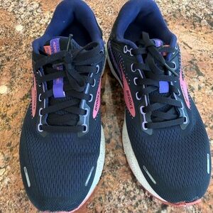Brooks Women's Navy and Pink Athletic Shoes